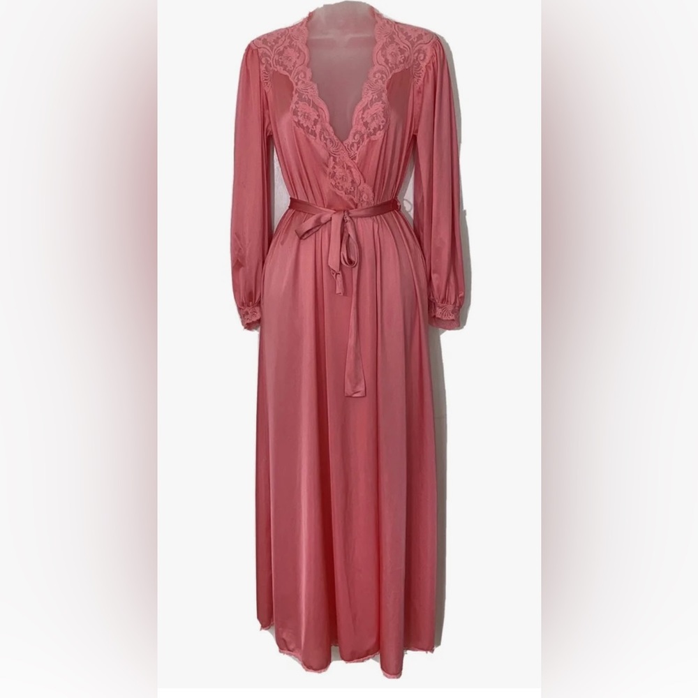 Vintage Miss Elaine Robe Nightgown Slip Pink Long Sleeves Nylon Size Small